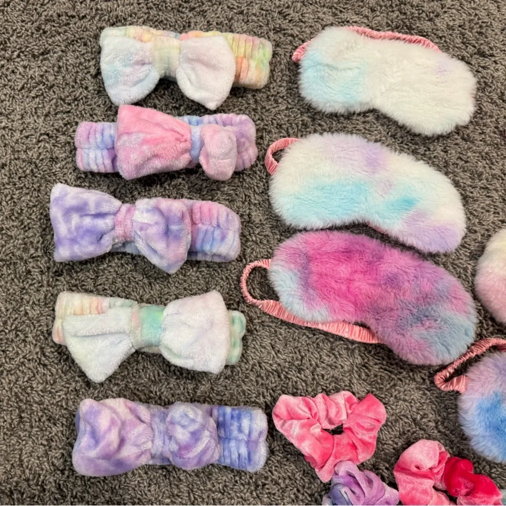 Spa Birthday party favors- headband, scrunchie and eye mask, enough for 5 kids - Picture 3 of 5